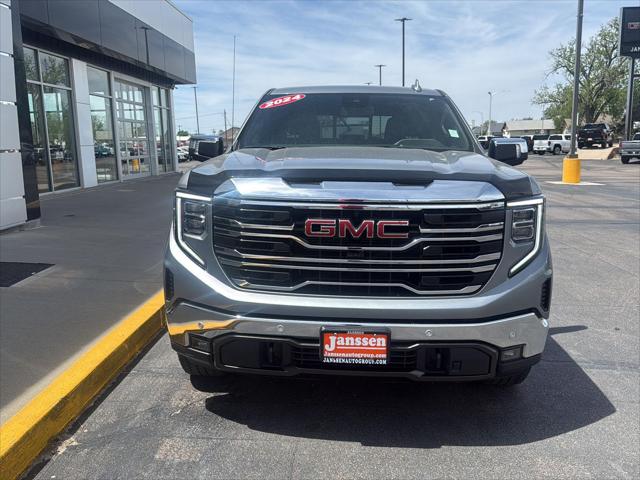 2023 GMC Sierra 1500 4WD Crew Cab Short Box SLT