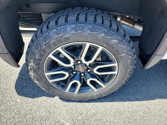 2026 GMC Sierra 1500 Crew Cab, Short Bed, AT4, 4WD