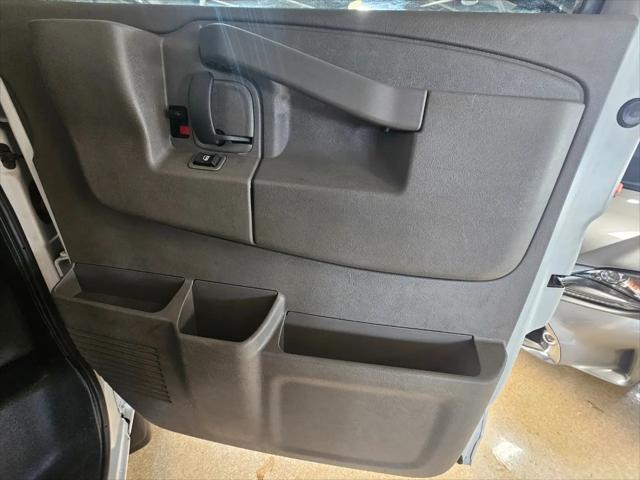 2022 Chevrolet Express Cargo Van RWD 3500 Extended Wheelbase WT
