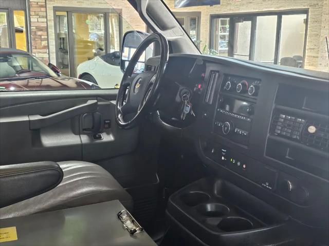 2022 Chevrolet Express Cargo Van RWD 3500 Extended Wheelbase WT