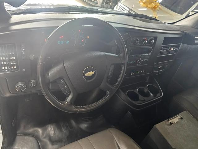 2022 Chevrolet Express Cargo Van RWD 3500 Extended Wheelbase WT