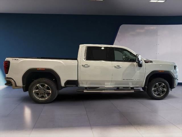 2026 GMC Sierra 3500HD Crew Cab, Long Bed, SLT Dual Rear Wheel, 4WD