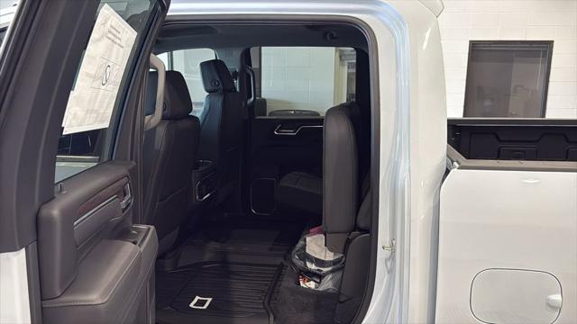 2026 GMC Sierra 3500HD Crew Cab, Long Bed, SLT Dual Rear Wheel, 4WD