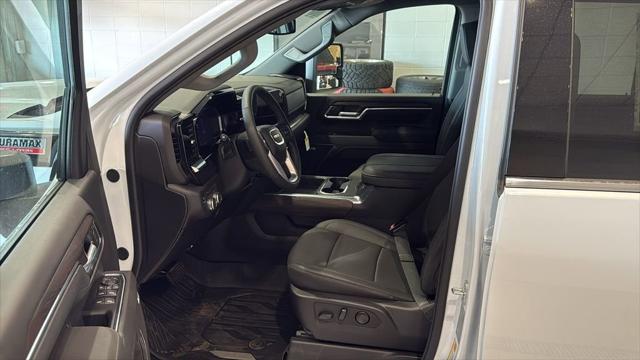 2026 GMC Sierra 3500HD Crew Cab, Long Bed, SLT Dual Rear Wheel, 4WD
