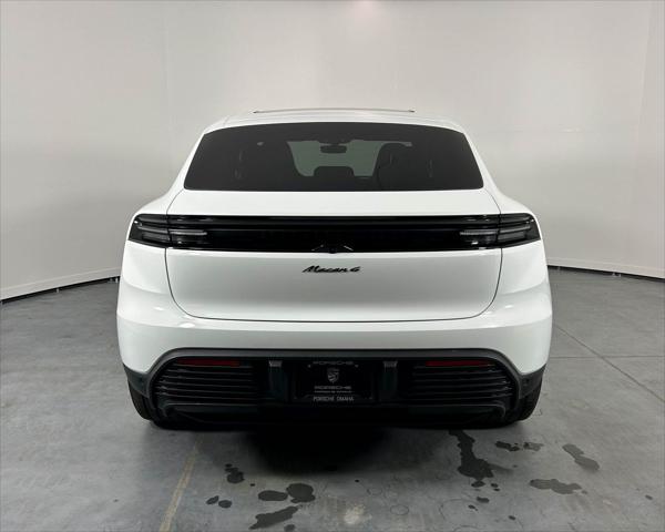 2024 Porsche Macan Electric 4