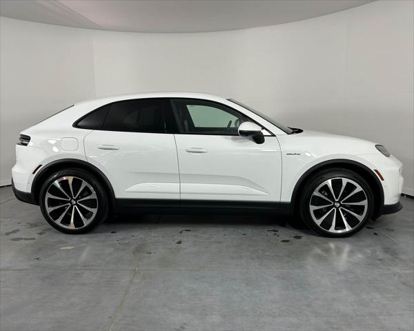 2024 Porsche Macan Electric 4