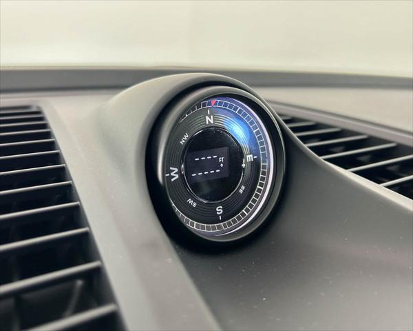 2024 Porsche Macan Electric 4