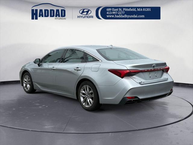 2020 Toyota Avalon Hybrid XLE
