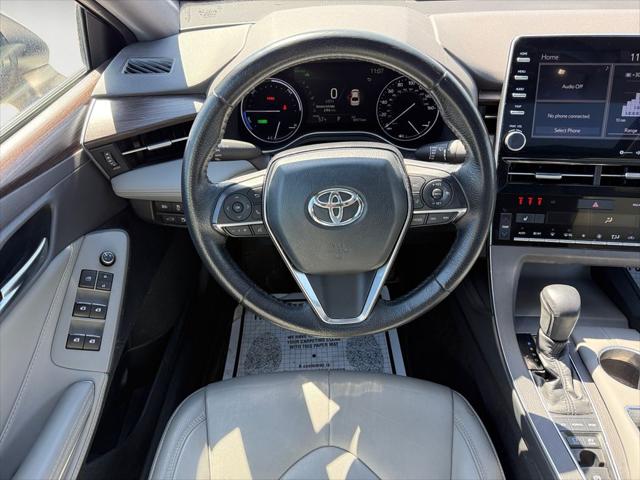 2020 Toyota Avalon Hybrid XLE