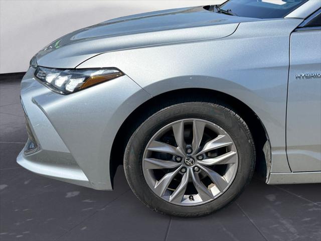 2020 Toyota Avalon Hybrid XLE
