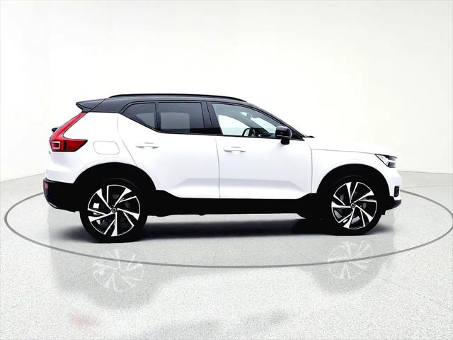 2019 Volvo XC40 T5 R-Design