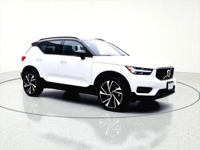 2019 Volvo XC40 T5 R-Design