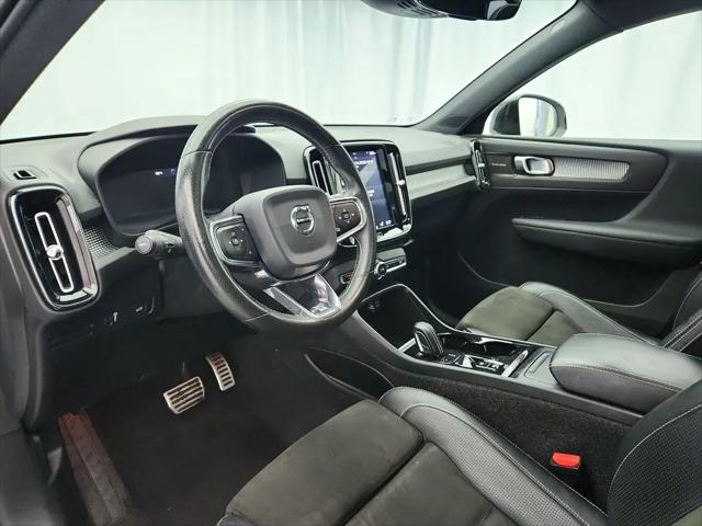 2019 Volvo XC40 T5 R-Design