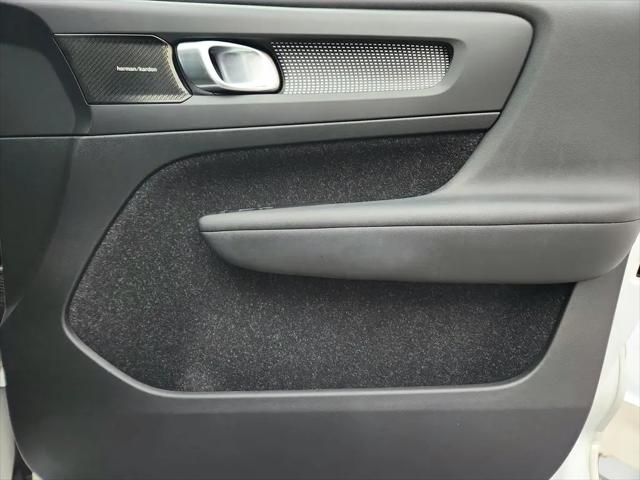 2019 Volvo XC40 T5 R-Design