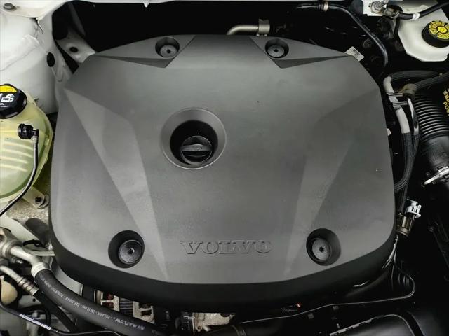 2019 Volvo XC40 T5 R-Design
