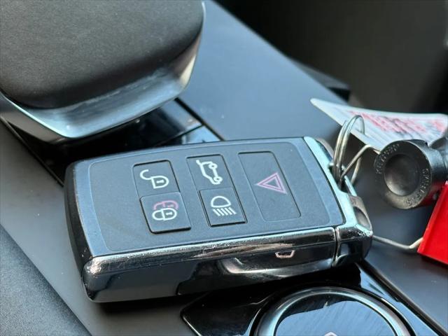 2024 Land Rover Discovery P360 Metropolitan Edition