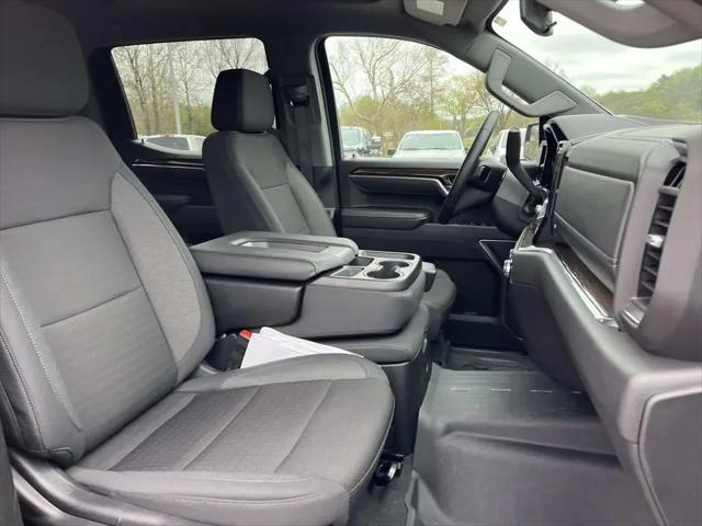 2024 GMC Sierra 1500 4WD Crew Cab Short Box Elevation with 3SB