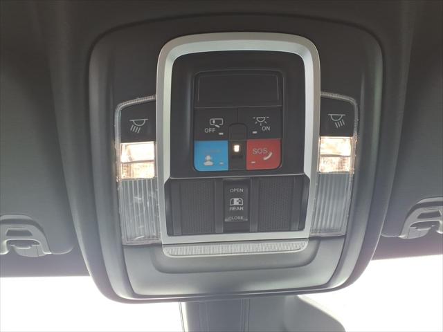 2025 Ram 1500 Laramie Crew Cab 4x4 5'7" Box