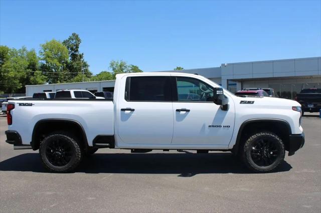 2026 Chevrolet Silverado 2500HD Crew Cab, Standard Bed, LTZ, 4WD