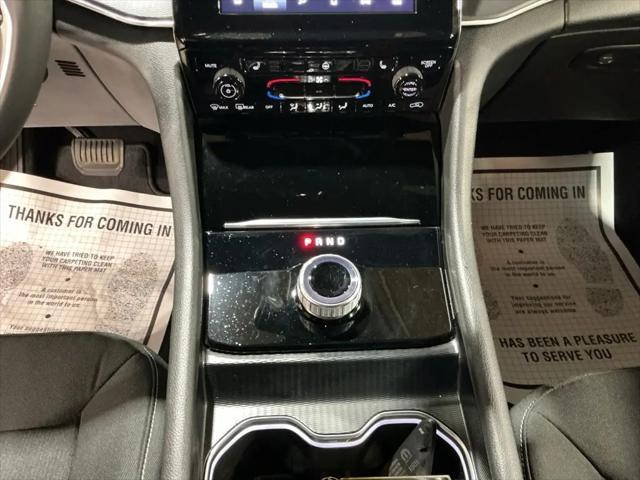2024 Jeep Grand Cherokee Laredo X 4x4