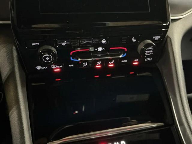2024 Jeep Grand Cherokee Laredo X 4x4