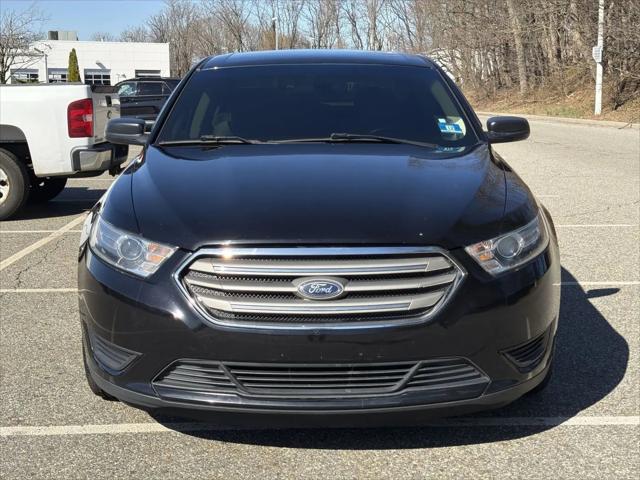 2019 Ford Taurus SE
