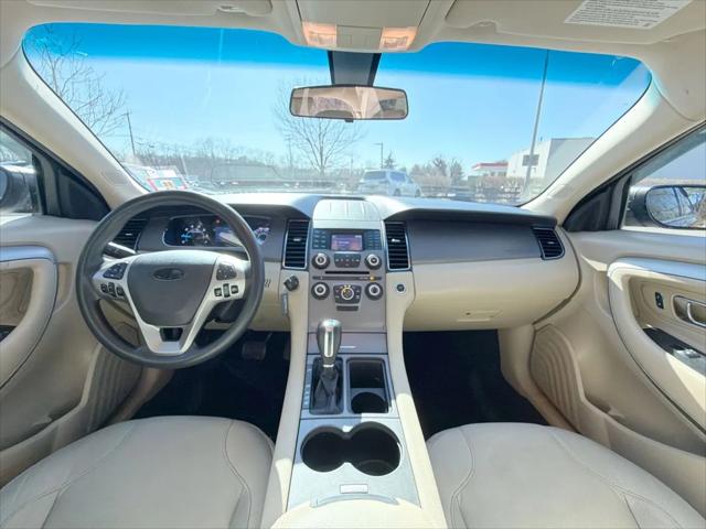 2019 Ford Taurus SE
