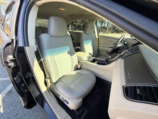 2019 Ford Taurus SE