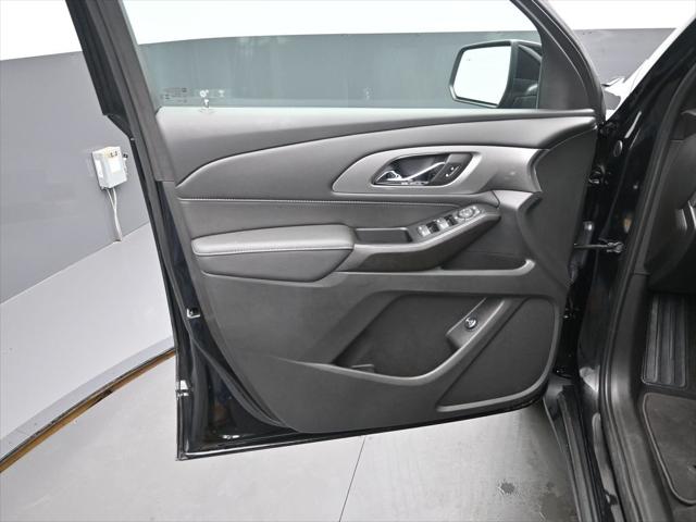 2023 Chevrolet Traverse FWD LT Cloth