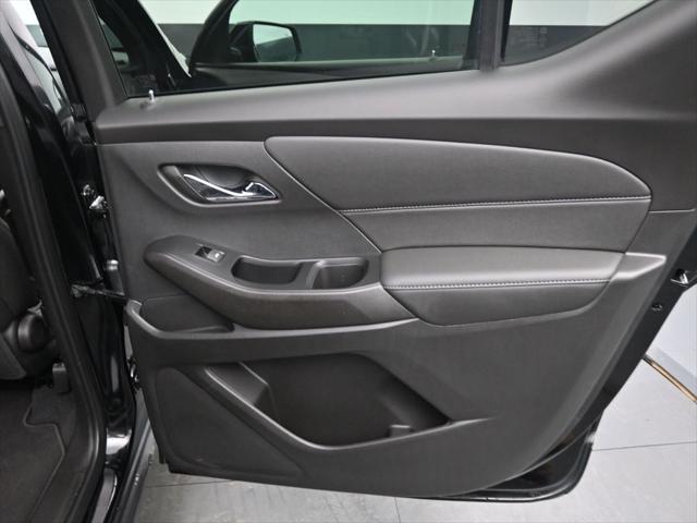 2023 Chevrolet Traverse FWD LT Cloth