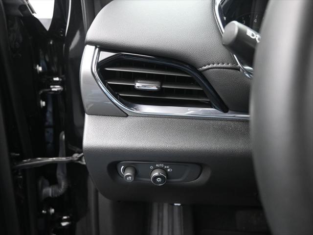 2023 Chevrolet Traverse FWD LT Cloth