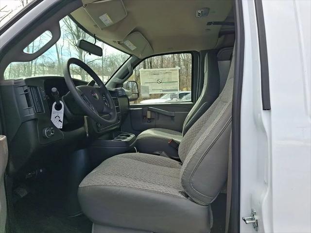 2026 GMC Savana Cargo 2500 Regular Wheelbase, Work Van, RWD