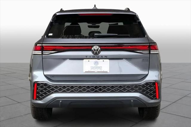 2026 Volkswagen Tiguan SE R-Line Black