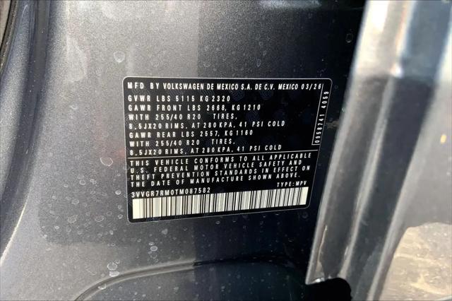 2026 Volkswagen Tiguan SE R-Line Black