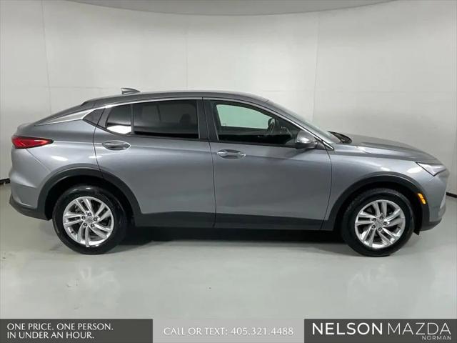 2024 Buick NV Preferred FWD