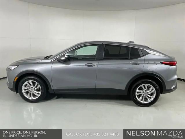 2024 Buick NV Preferred FWD