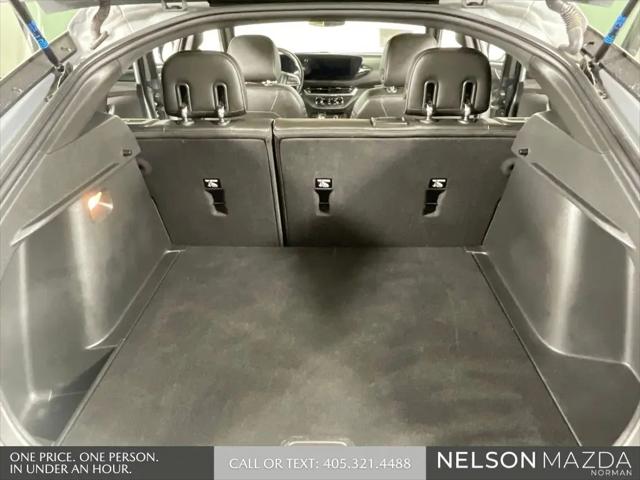 2024 Buick NV Preferred FWD