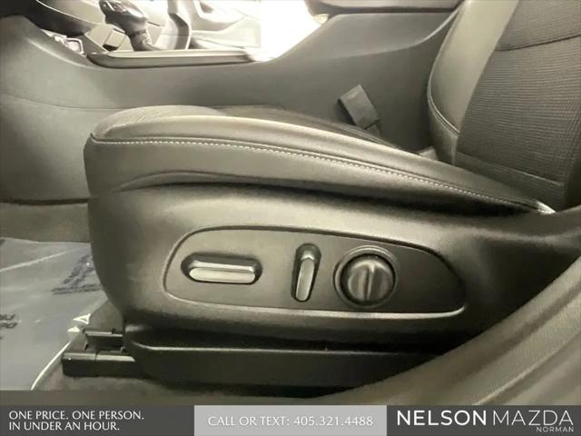 2024 Buick NV Preferred FWD