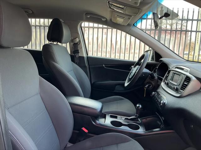 2016 Kia Sorento 2.4L LX