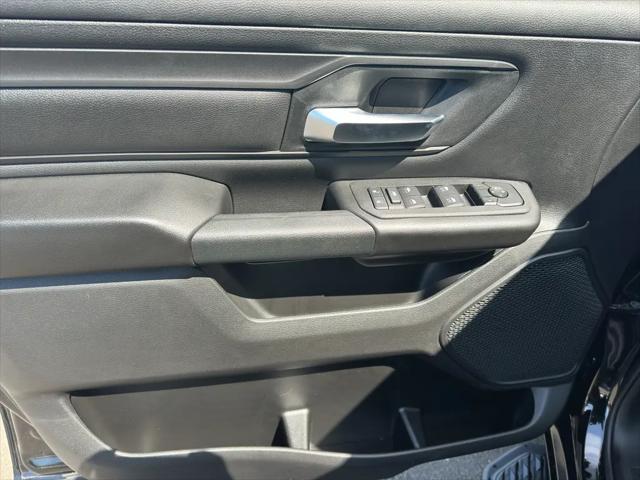 2026 Ram 1500 Warlock Crew Cab 4x4 5'7" Box