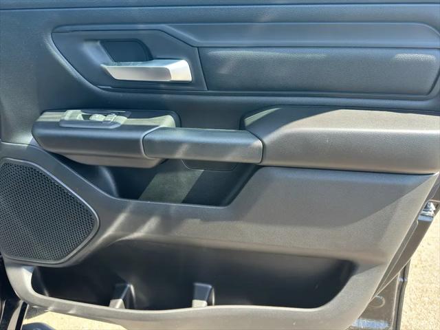 2026 Ram 1500 Warlock Crew Cab 4x4 5'7" Box