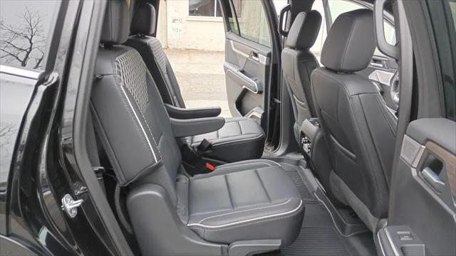 2024 GMC Acadia Denali