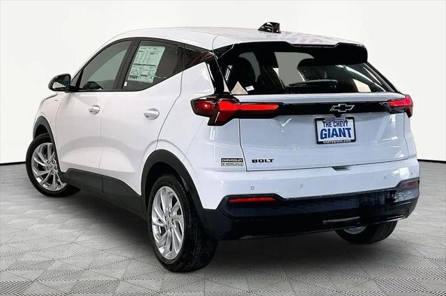 2027 Chevrolet Bolt LT FWD
