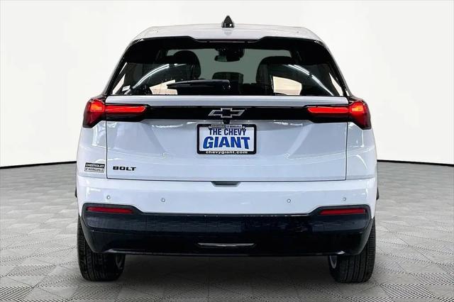 2027 Chevrolet Bolt LT FWD