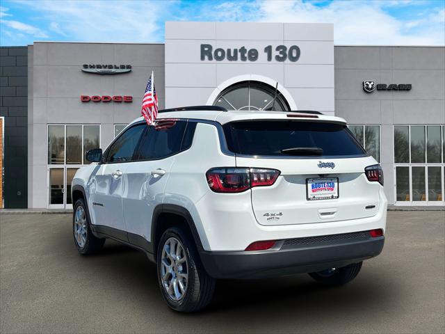 2022 Jeep Compass Latitude Lux 4x4