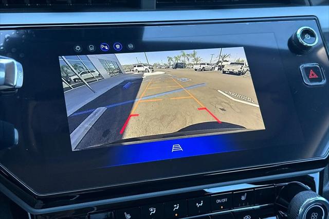 2027 Chevrolet Bolt LT FWD