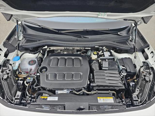 2025 Volkswagen Tiguan 2.0T SEL R-Line