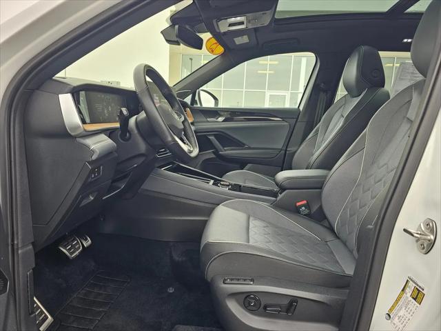 2025 Volkswagen Tiguan 2.0T SEL R-Line
