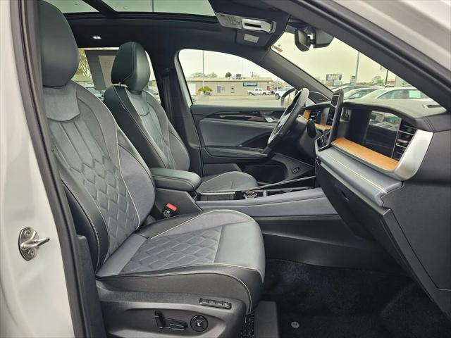 2025 Volkswagen Tiguan 2.0T SEL R-Line