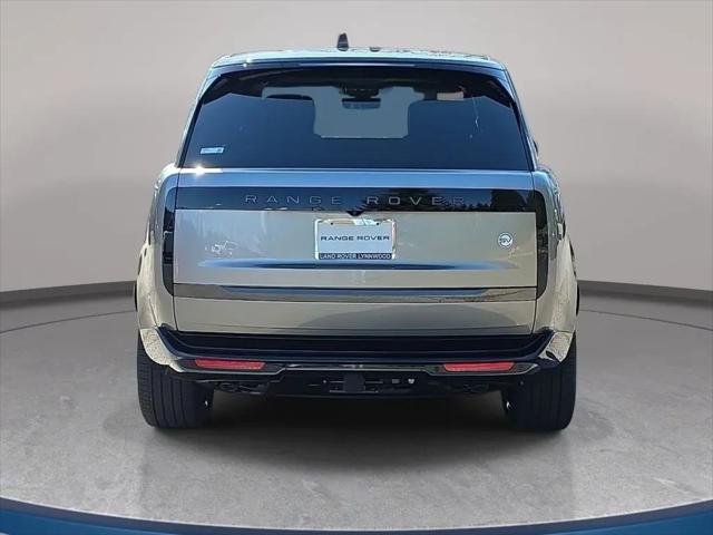2026 Land Rover Range Rover P615 SV